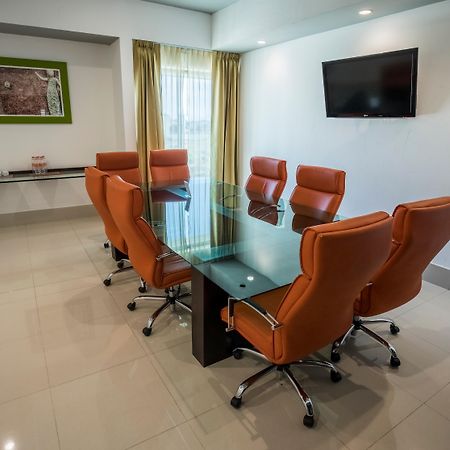 Holiday Inn Queretaro Zona Krystal By Ihg Екстер'єр фото