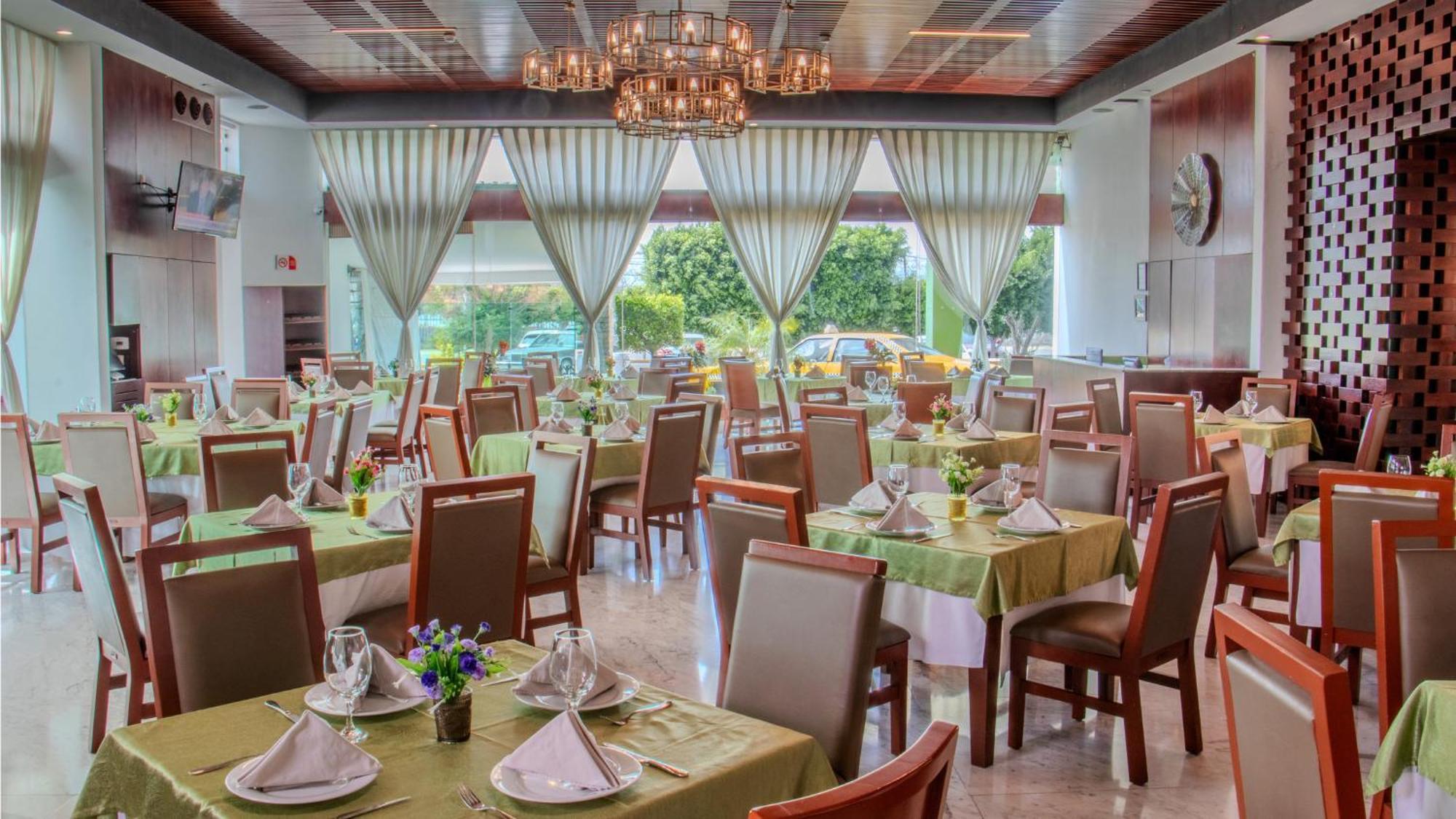 Holiday Inn Queretaro Zona Krystal By Ihg Екстер'єр фото