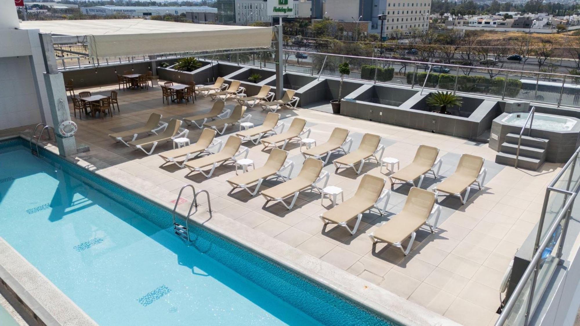 Holiday Inn Queretaro Zona Krystal By Ihg Екстер'єр фото